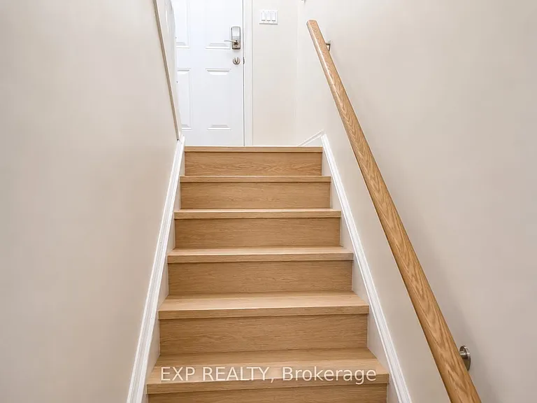 36 Castor Cres #BASEMENT — Photo 10