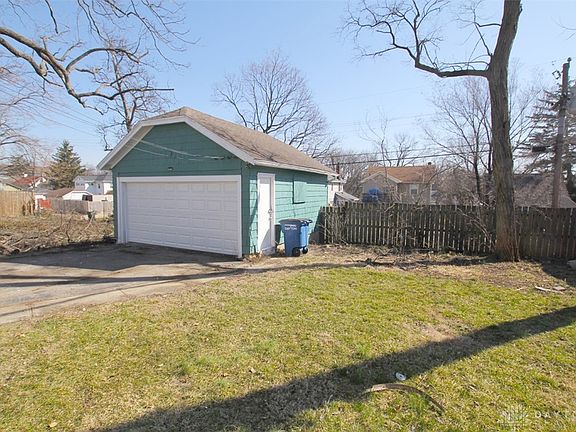 4th image of 1528 N Euclid Ave