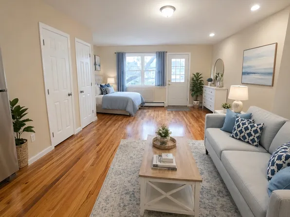 6506 163rd St APT 2C, Fresh Meadows, NY 11365