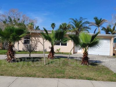 713 Pruitt Dr, Madeira Beach, FL, 33708