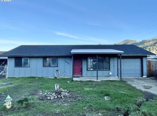1090 Lester St, Sutherlin, OR 97479