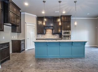 9913 NW 142nd St, Yukon, OK 73099