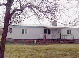 313 Sage Rd, Burbank, WA 99323