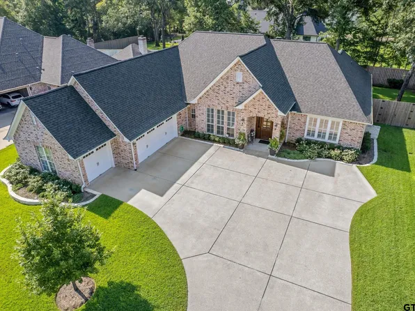 2018 Dueling Oaks Dr, Tyler, TX 75703