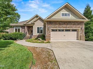 10226 Ivy Hollow Dr, Knoxville, TN 37931