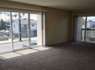 140 Acacia Ave APT 5, Carlsbad, CA 92008