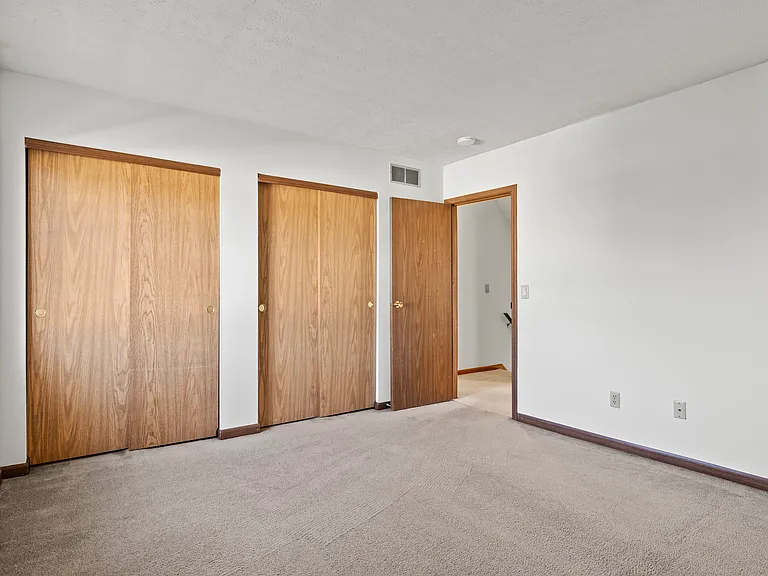 Wile - 1310-1316 Palmer House — Photo 11