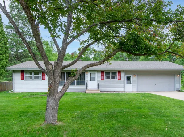 2103 Graydon Ave, Brainerd, MN 56401