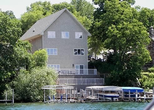 2nd image of 157 Lakeshore Dr