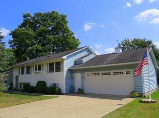 7 Valleybrook Dr, Bradford, PA 16701