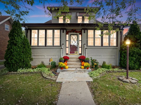 1361 Elizabeth St, Crete, IL 60417