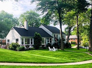 1000 Potomac Ln, Alexandria, VA 22308