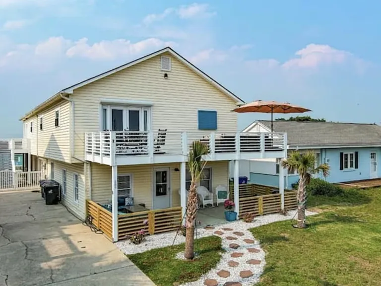 205 Barefoot Ln #A — Photo 24