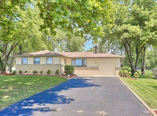 402 E Benham St, Tolono, IL