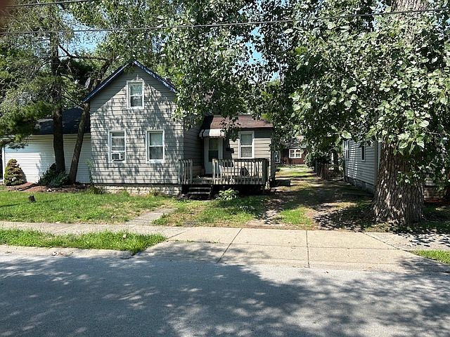 1st image of 418 E 157th St