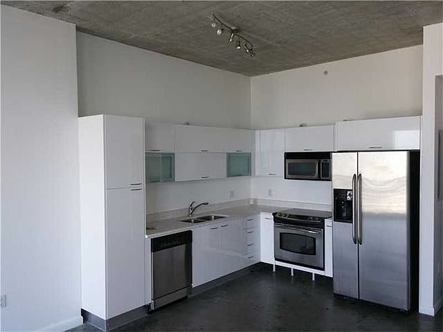 1st image of 133 NE 2nd Ave APT 1106