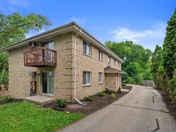 410 Cheviot Chase #4, Waukesha, WI 53186