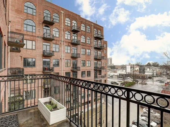 3235 Roswell Rd NE Unit 703, Atlanta, GA 30305