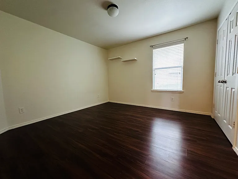 3916 Jeanette Ln — Photo 9
