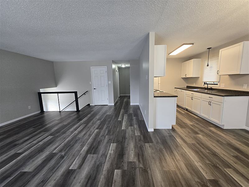 1st image of 700 Great Plains Ct