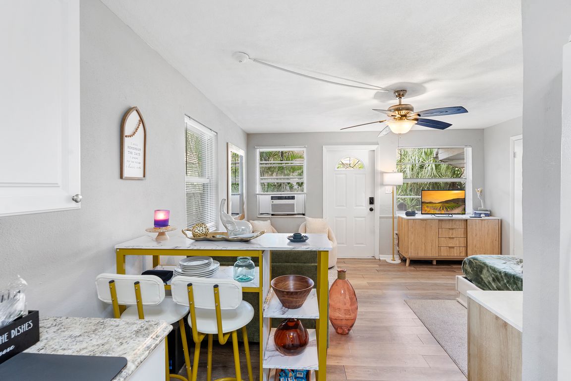 next background image