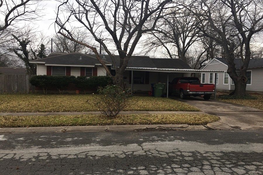 1st image of 1704 Crestridge Dr
