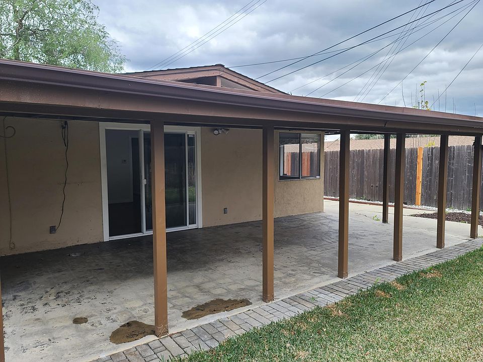 1st image of 307 S Akeley Dr