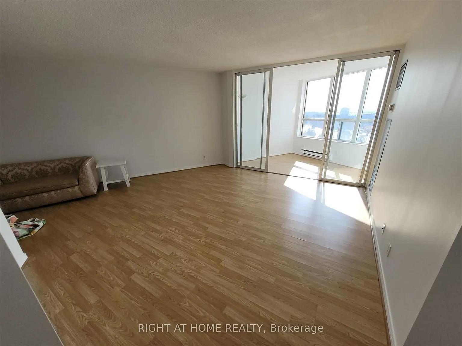 2 bed, $2,200 — Photo 3