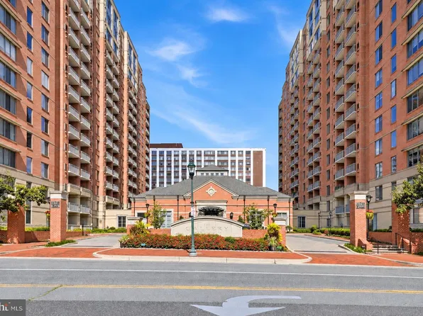 11710 Old Georgetown Rd APT 829, North Bethesda, MD 20852
