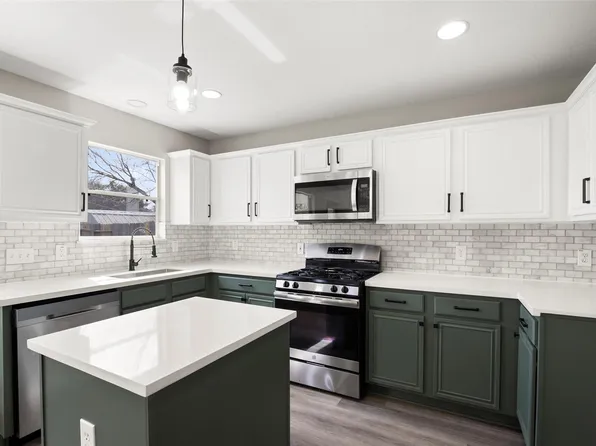 2406 Pinpoint Dr, Spring, TX 77373