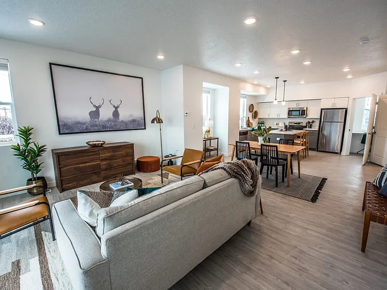 Woods Rose Townhomes — Photo 30
