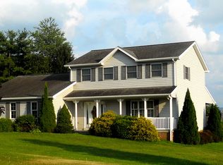 4000 Slope Hill Rd, Mount Pleasant, PA 15666