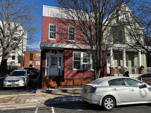 80 67th St, West New York, NJ 07093