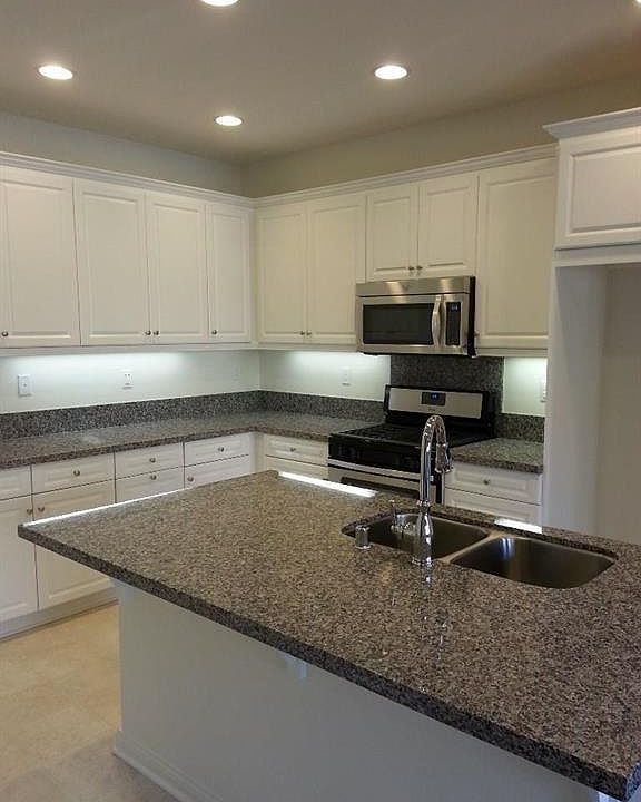 1st image of 3544 La Mancha Dr