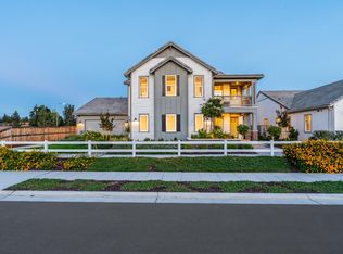 1691 N Shirley Ave, Clovis, CA 93619