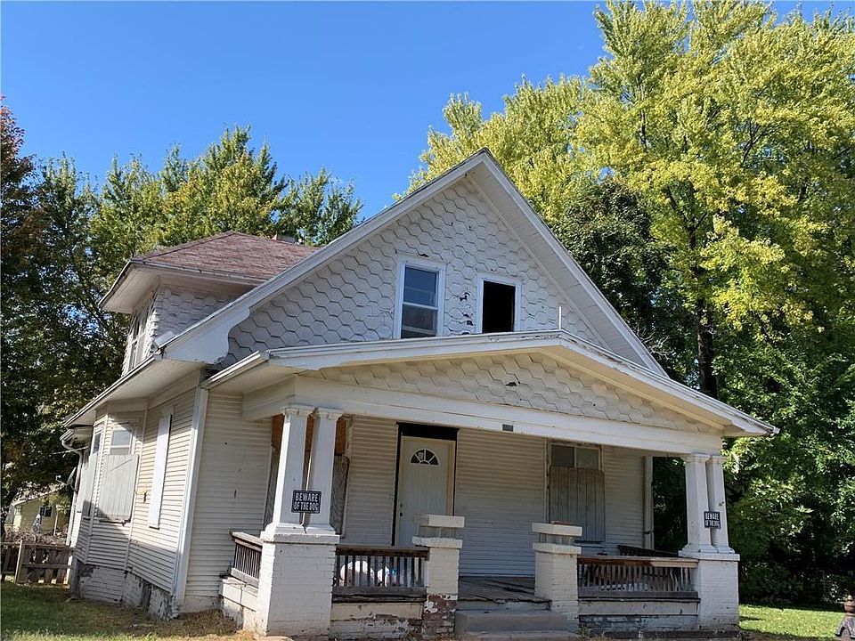 1st image of 2410 S 11th St