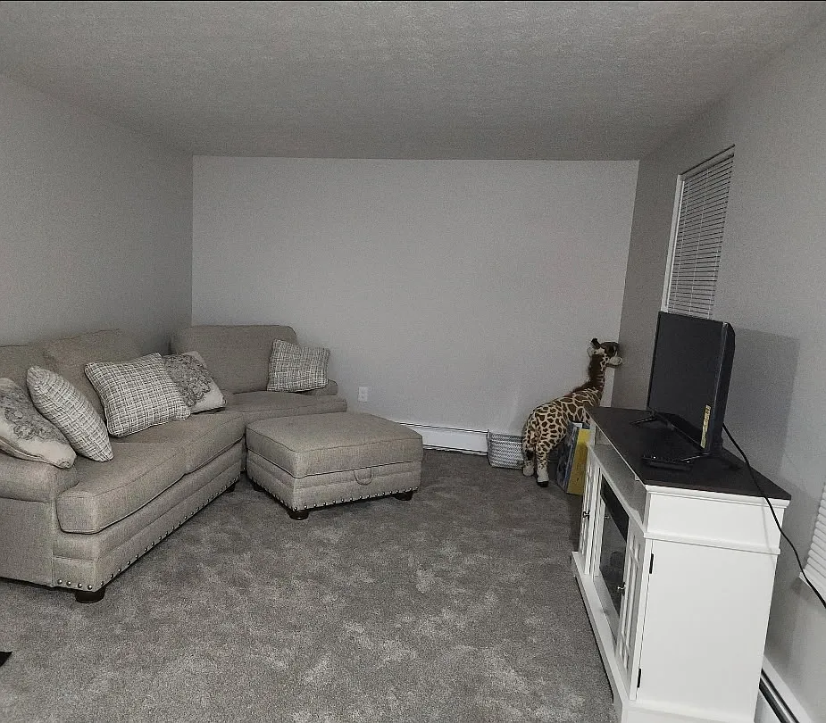 3 bed, 1.5 bath, 1400 sqft, $2,650 — Photo 1