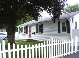 83 King St, Johnston, RI 02919