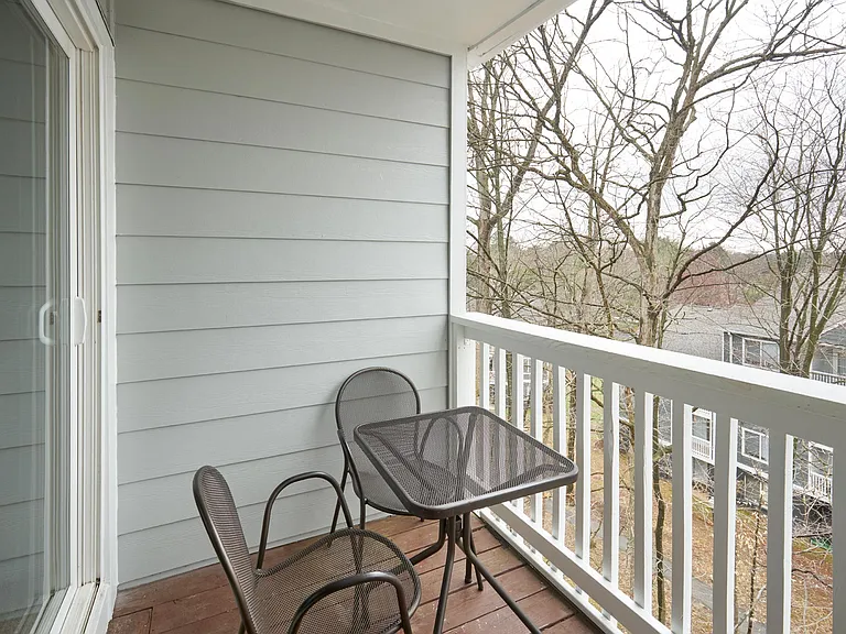Canterbury Apartments — Photo 14