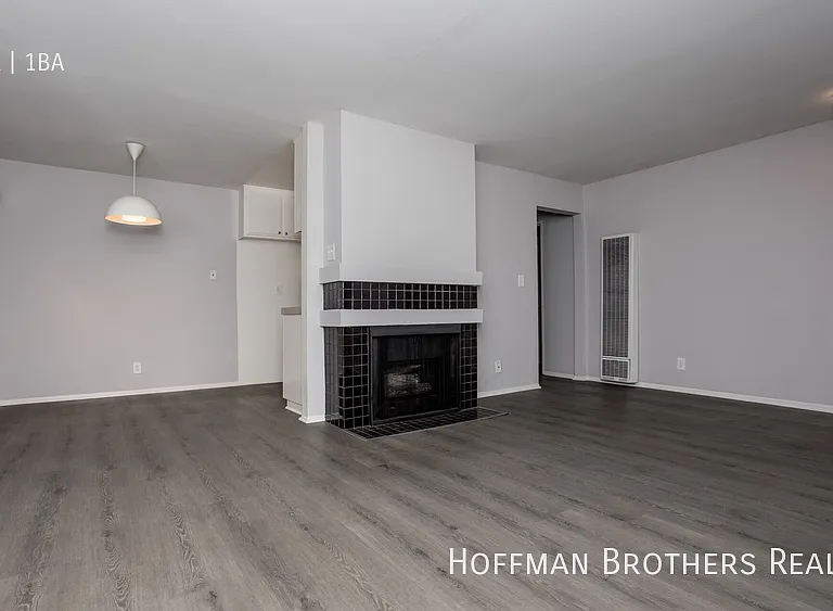 3462 Mentone Ave #206 — Photo 1