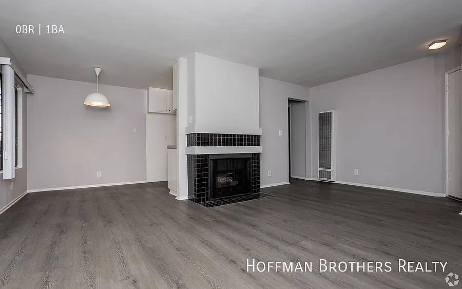 3462 Mentone Ave #206