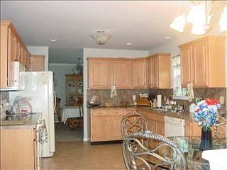 4th image of 190 Martel Cir