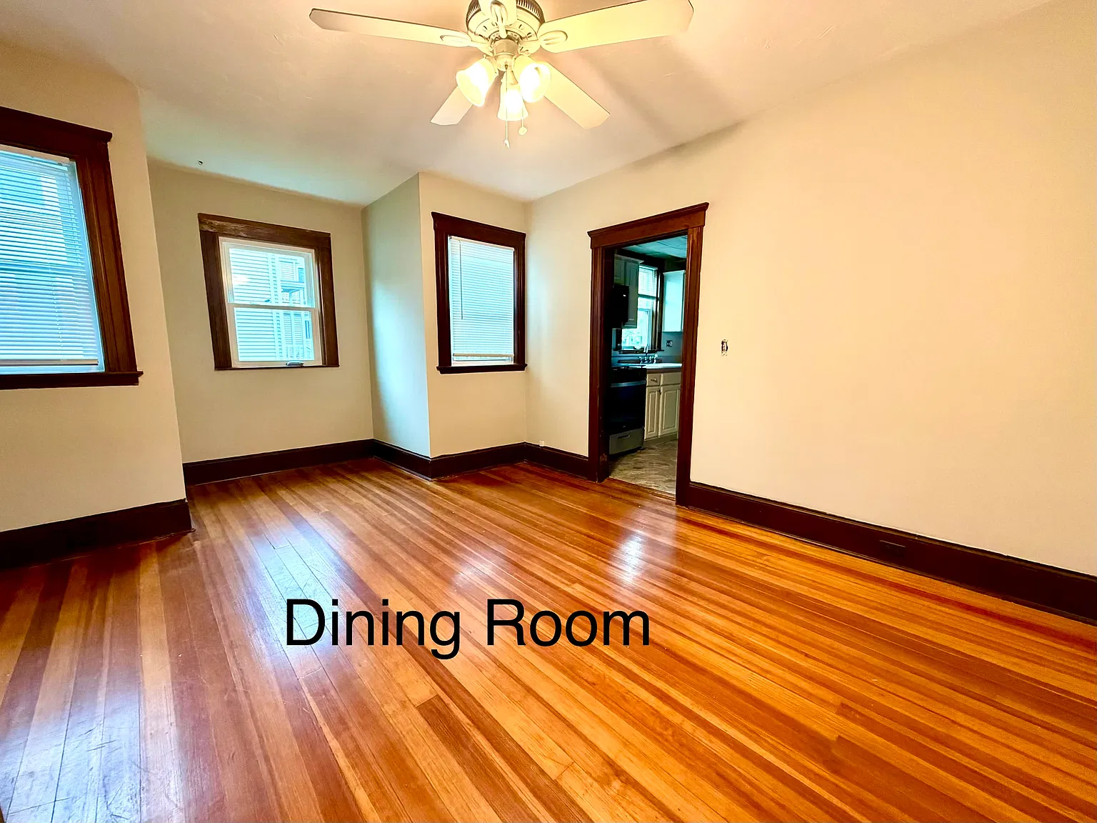 2 bed, 800 sqft, $2,700 — Photo 4