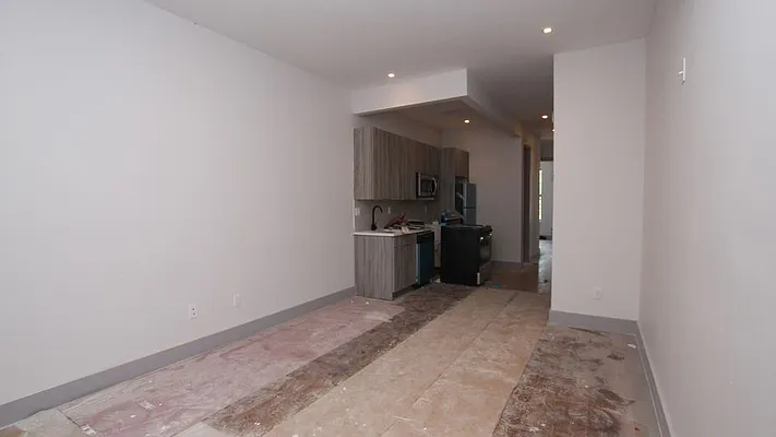 Rented by Nooklyn NYC LLC | media 57