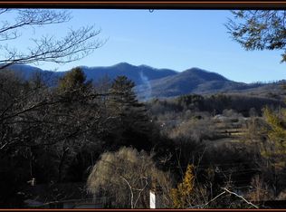 116 Cedar Hills Dr #A, Franklin, NC 28734