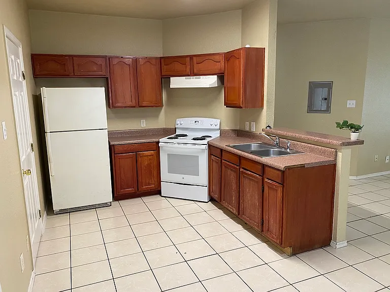 1707 Dawson St #1101 — Photo 5