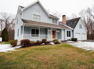 87 Pine Meadow Dr, Bristol, CT 06010