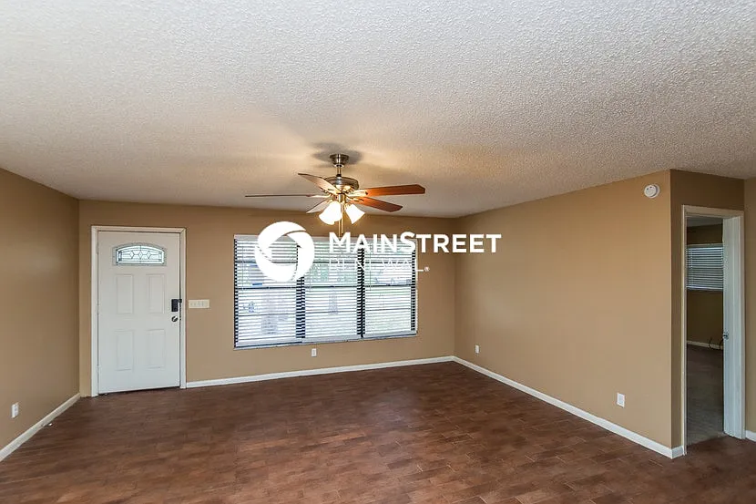 318 Breakwater Terrace — Photo 3