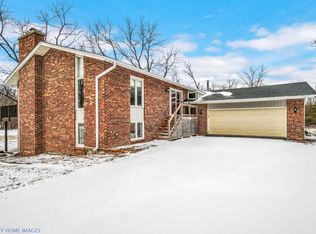 1811 Hanover Ln, Flossmoor, IL 60422