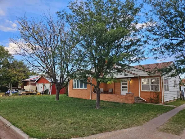 105 N Jackson Ave, Hooker, OK 73945
